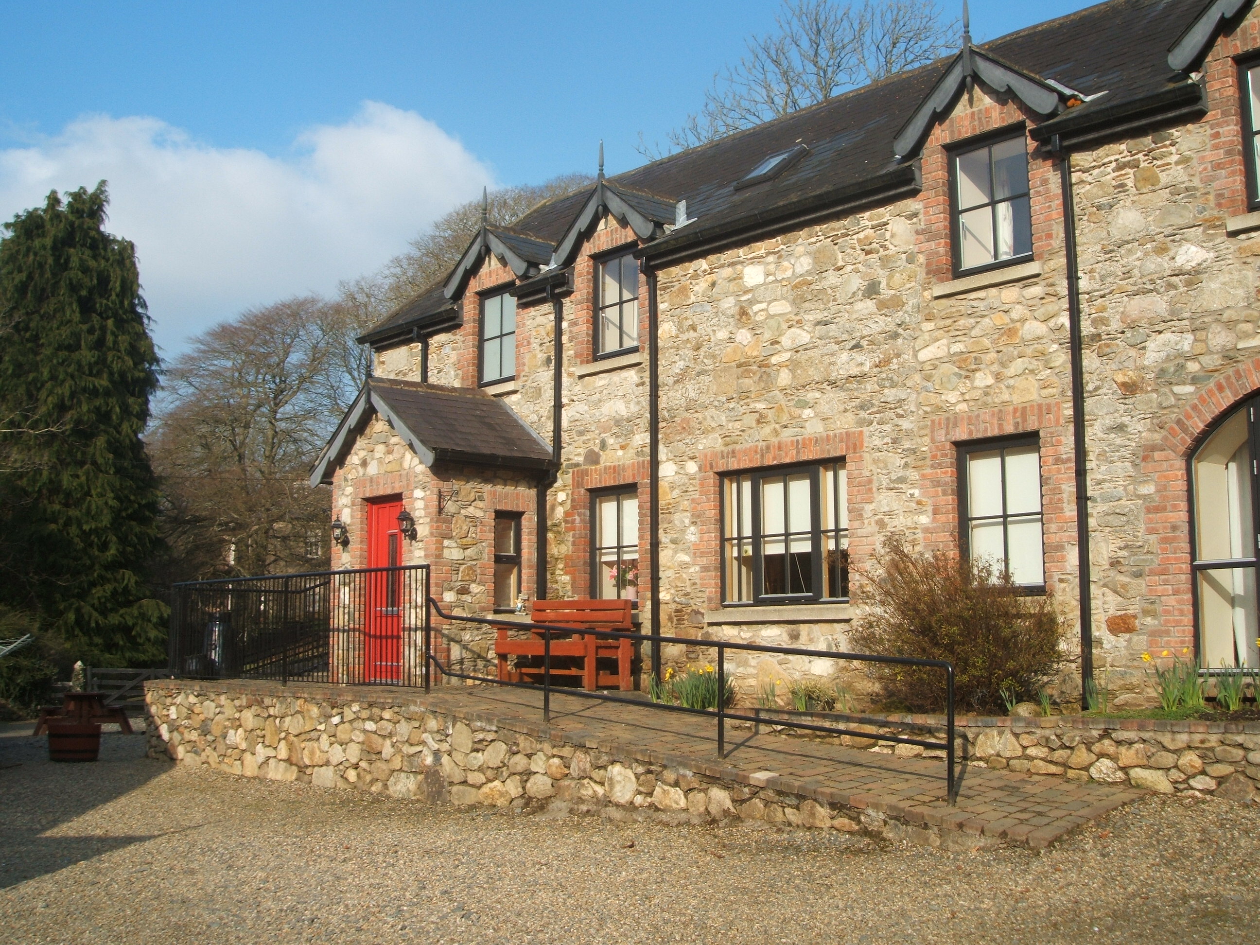 Cottages and outside views 023.jpg